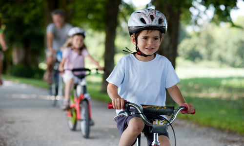 things to do before summer is over - family bike ride - Help! We've Got Kids