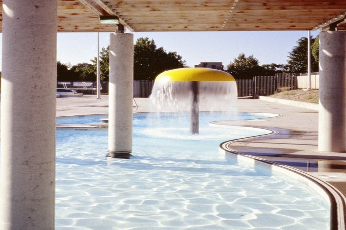 Article:6 Great Outdoor Pools in Toronto
