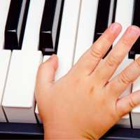 Elana Vinnik - Piano and Guitar Lessons