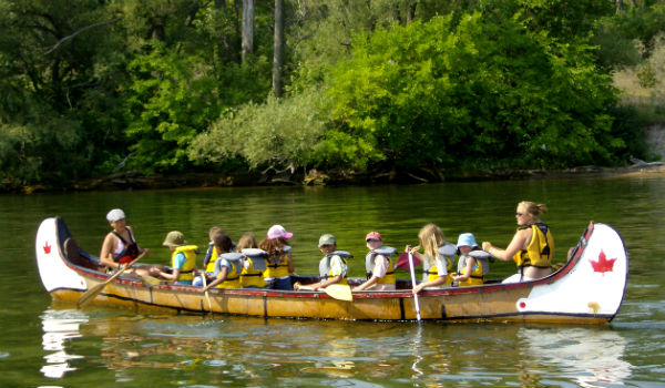 Outdoor and Nature Camps: Harbourfront Canoe and Kayak Centre