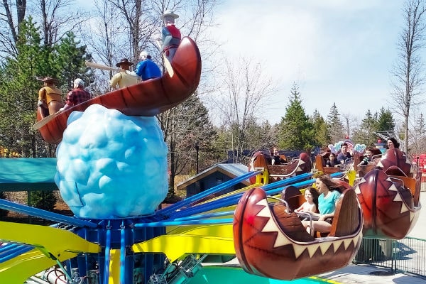 Guide to Canada's Wonderland with Toddlers and Young Kids