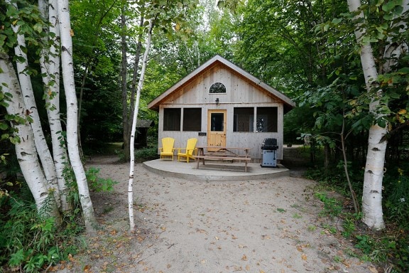 Where To Camp in Comfort With Kids in Ontario