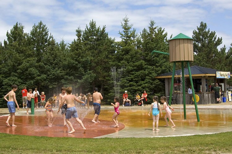 Saunders Farm splash pad