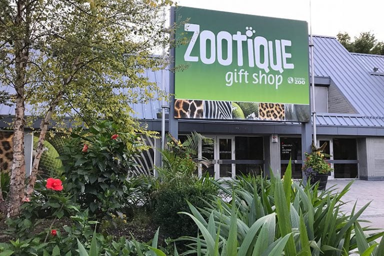 How To Spend an Awesome Day With Kids at the Toronto Zoo Help! We've